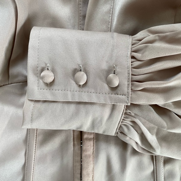 The Sang Blouse - Large but fits small - Picture 4 of 5